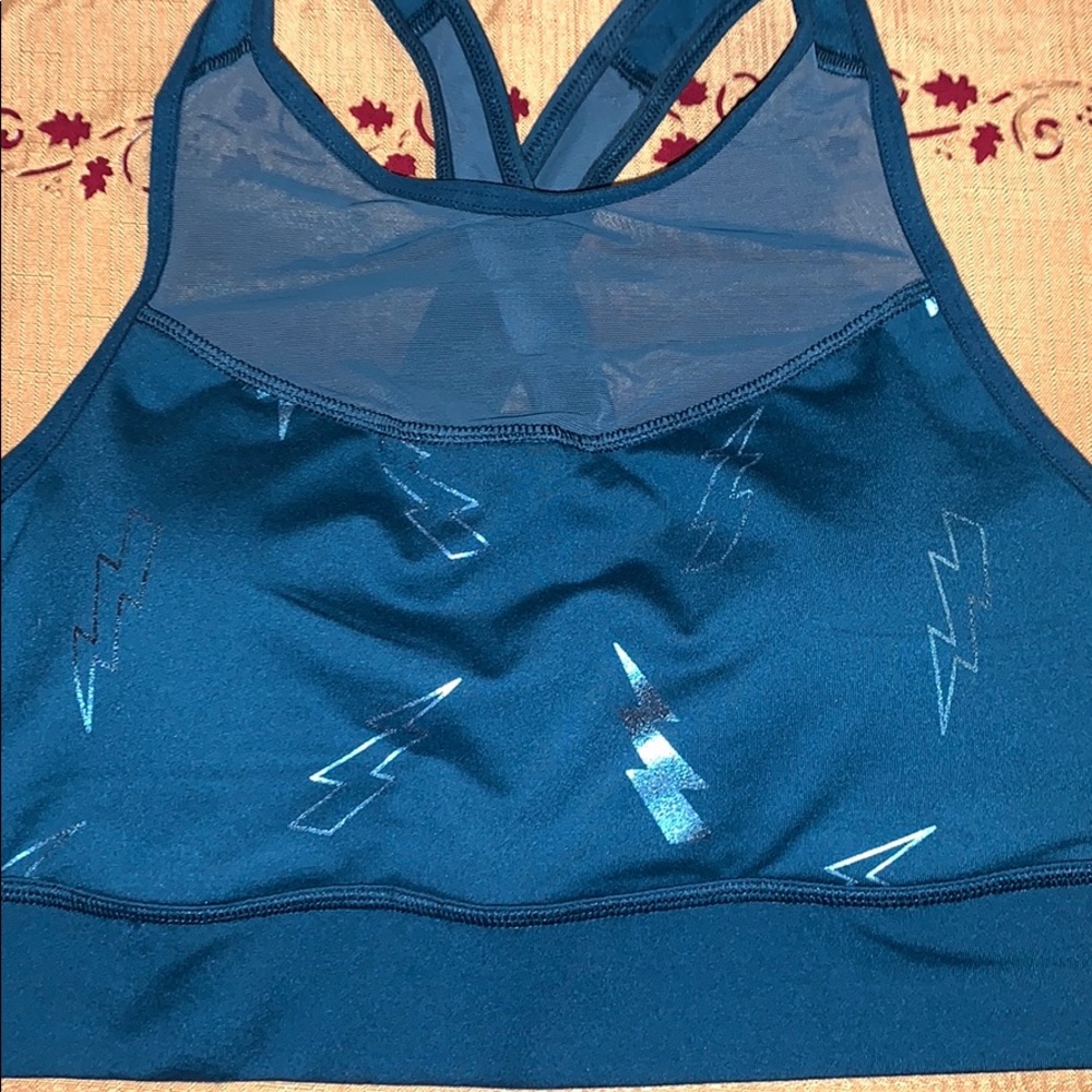 ✨Old Navy Sports Bra